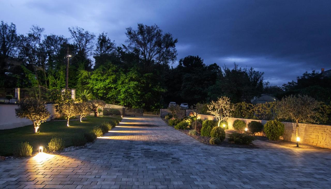 Villa Caprice - Krk Milohnici Extérieur photo
